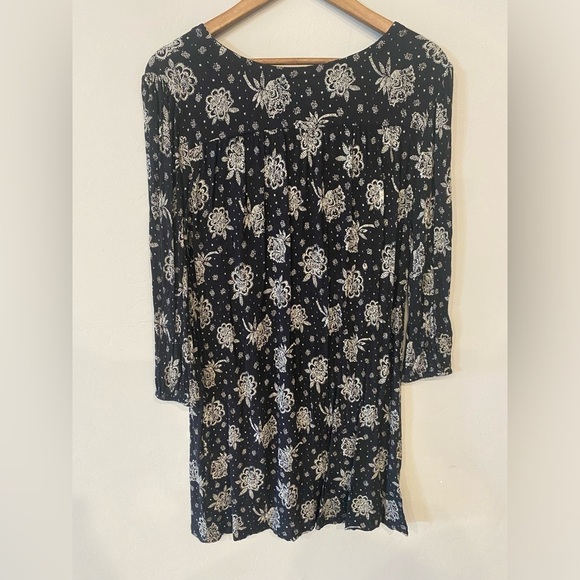 Bongo - Black Floral Tunic Dress - Picture 7 of 7